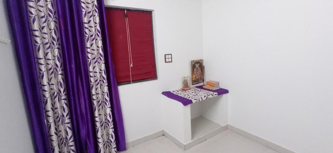 Vrinda Homestay วรินดาวัน ภายนอก รูปภาพ