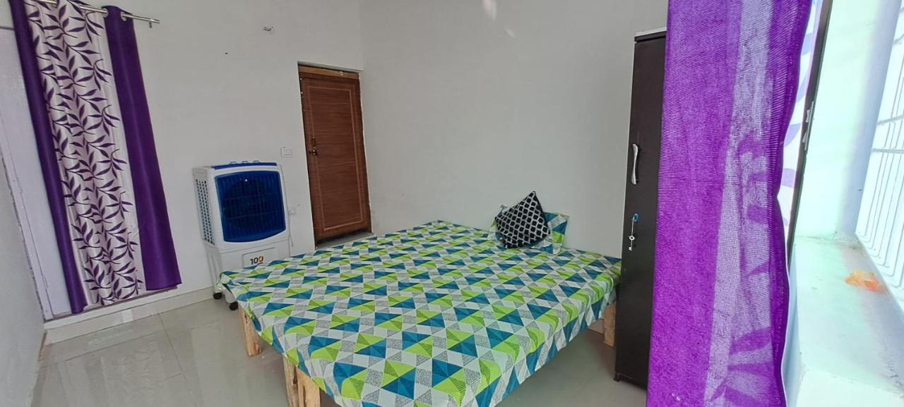 Vrinda Homestay วรินดาวัน ภายนอก รูปภาพ